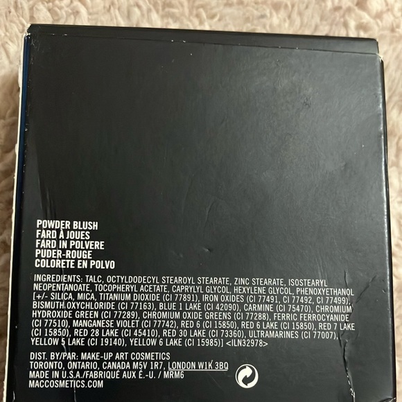 MAC X RiRi - Picture 2 of 7